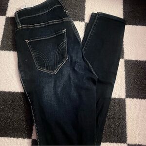 Dark wash hollister skinny jeans